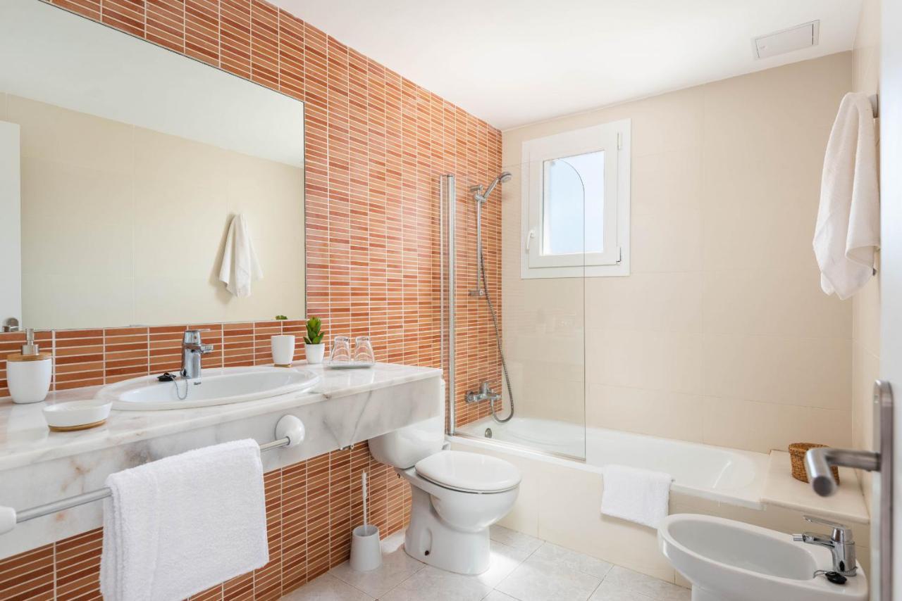 Rimar 4, 2 Bedroom Apartment, Cap D'Artrutx Cala en Bosc Eksteriør billede